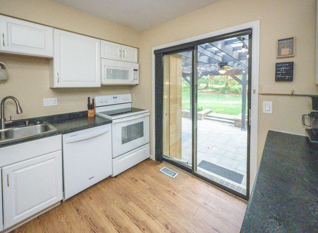 934 Palomino Drive, Villa Hills, KY 41017