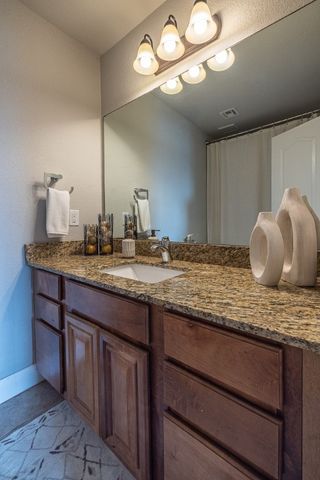 570 Bonanza Street, Centerton, AR 72719