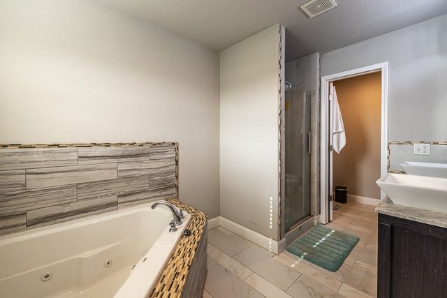 570 Bonanza Street, Centerton, AR 72719