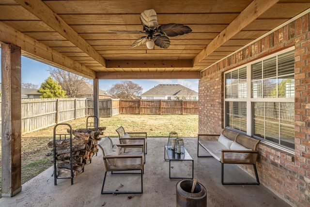 570 Bonanza Street, Centerton, AR 72719