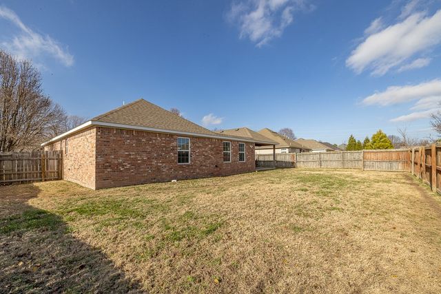 570 Bonanza Street, Centerton, AR 72719
