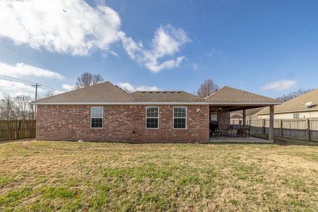 570 Bonanza Street, Centerton, AR 72719