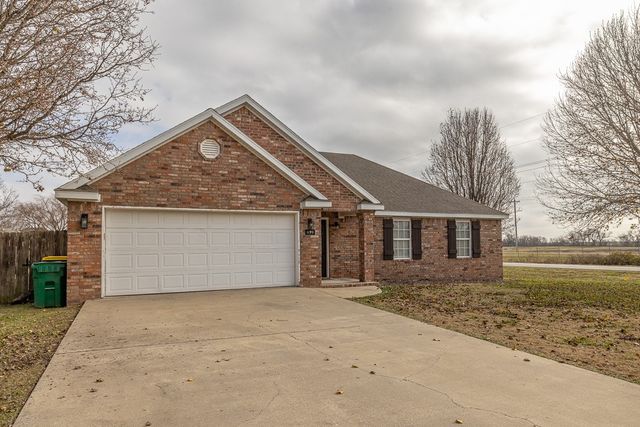 570 Bonanza Street, Centerton, AR 72719