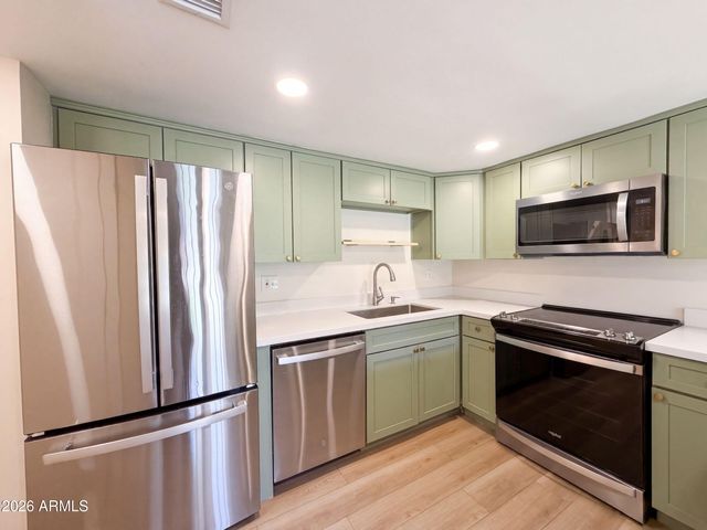 3511 E BASELINE Road 1125, Phoenix, AZ 85042
