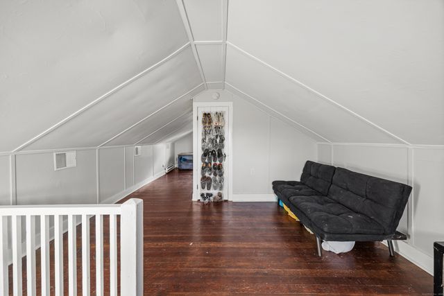 1045 Cooke Street, Waterbury, CT 06704