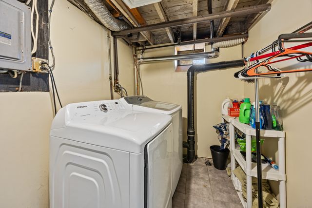 1045 Cooke Street, Waterbury, CT 06704