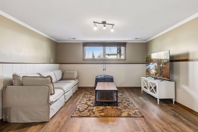 7859 48th Avenue N, New Hope, MN 55428