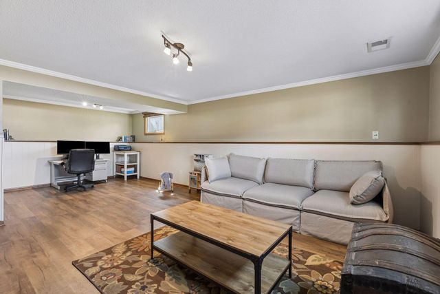 7859 48th Avenue N, New Hope, MN 55428