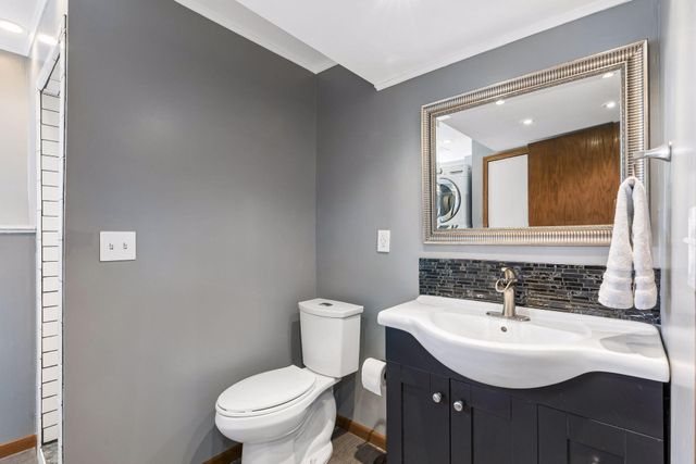 7859 48th Avenue N, New Hope, MN 55428