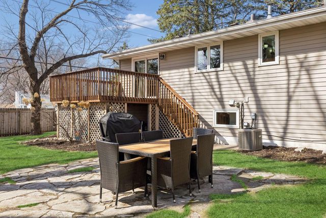 7859 48th Avenue N, New Hope, MN 55428