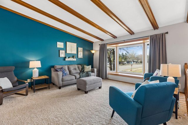 7859 48th Avenue N, New Hope, MN 55428