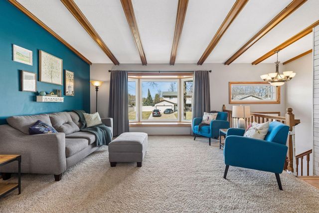 7859 48th Avenue N, New Hope, MN 55428