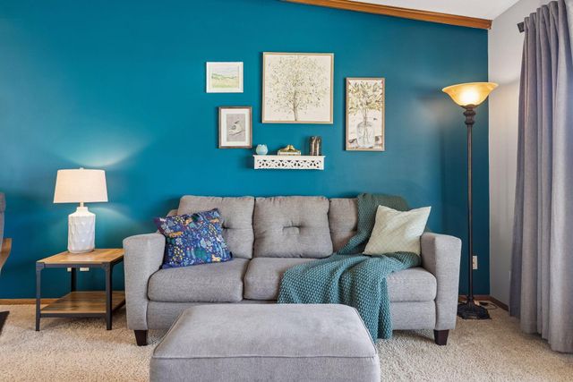 7859 48th Avenue N, New Hope, MN 55428