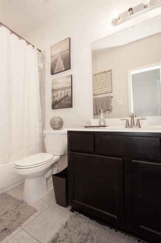 203 Brookwood Park Lane, Dickinson, TX 77539