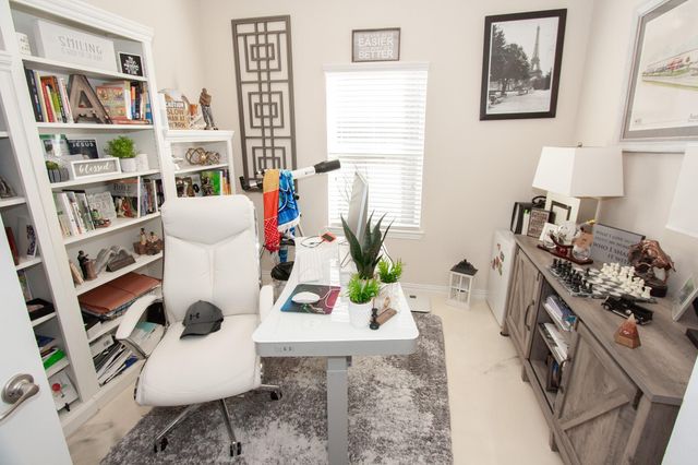 203 Brookwood Park Lane, Dickinson, TX 77539