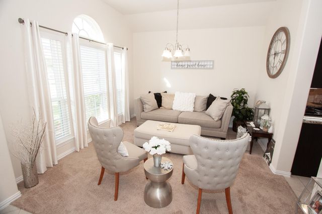 203 Brookwood Park Lane, Dickinson, TX 77539