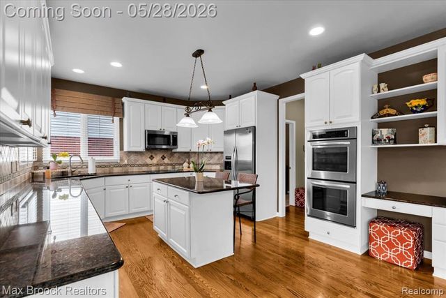 47071 Northumberland Street, Novi, MI 48374