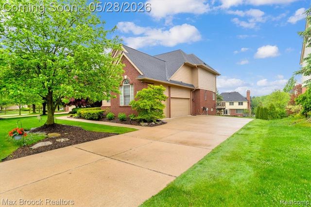 47071 Northumberland Street, Novi, MI 48374