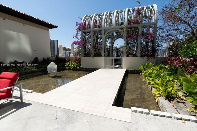 150 Sunny Isles Blvd 1-TH403, Sunny Isles Beach, FL 33160