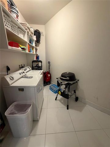 150 Sunny Isles Blvd 1-TH403, Sunny Isles Beach, FL 33160