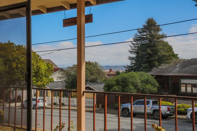 336 High Street, Monterey, CA 93940