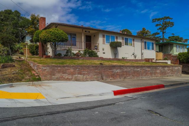 336 High Street, Monterey, CA 93940
