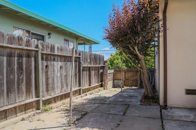 336 High Street, Monterey, CA 93940