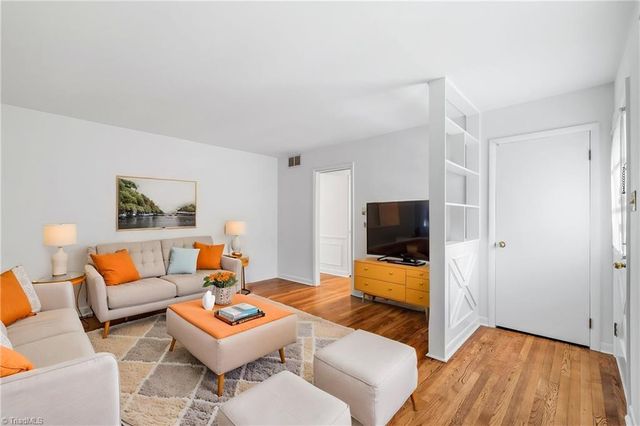 4017 Wexford Drive, Greensboro, NC 27406