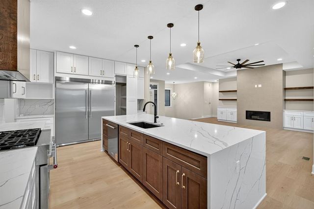 3794 NW 183rd Street, Clive, IA 50325