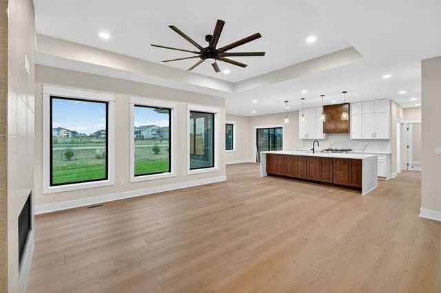 3794 NW 183rd Street, Clive, IA 50325