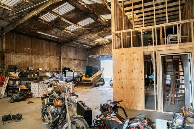 20 Red Tip Lane, Brenham, TX 77833