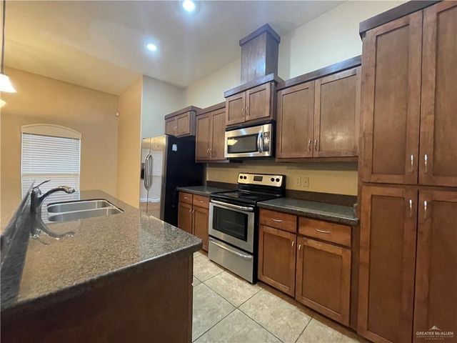 2715 Mimosa Drive 12, Mission, TX 78574