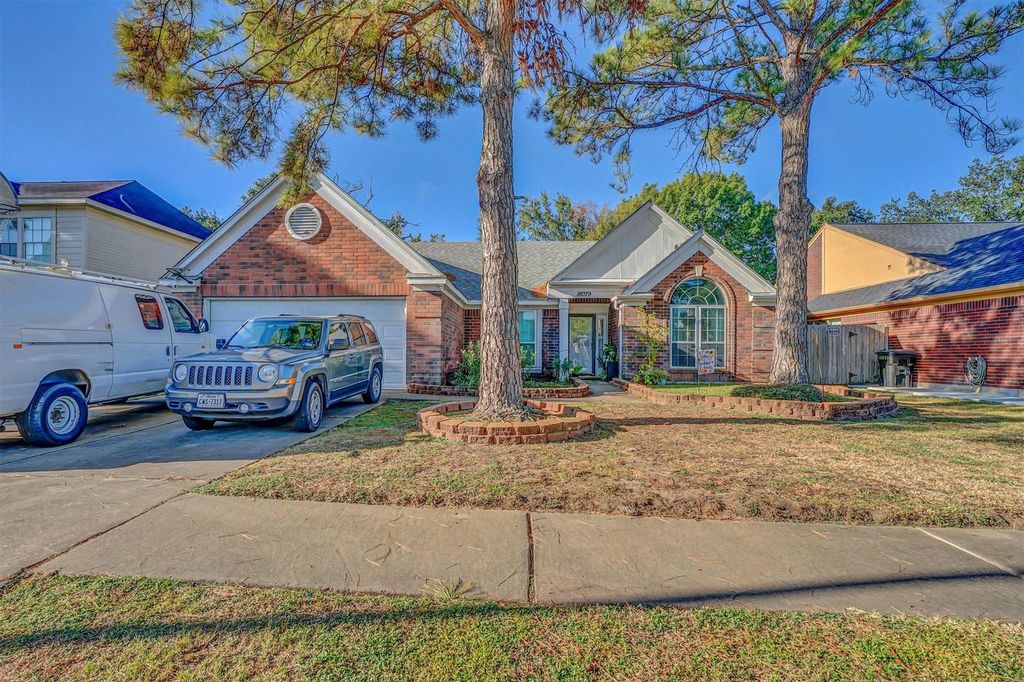 18079 Holly Forest Drive, Houston, TX 77084