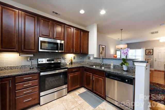 2512 Madeline Meadow Drive, Charlotte, NC 28217