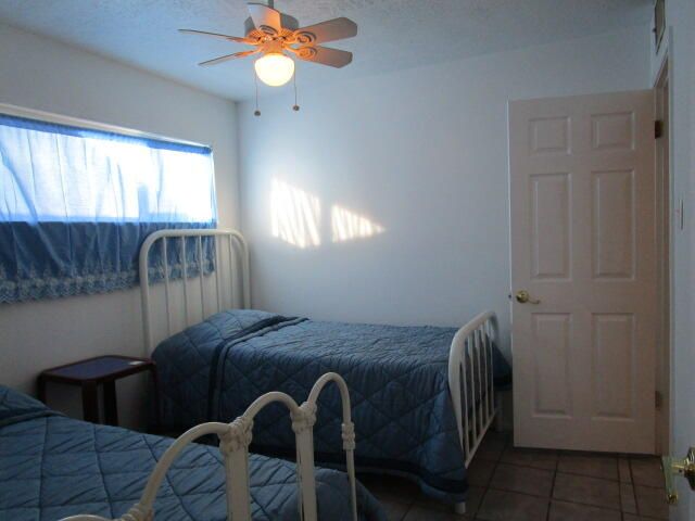 1009 Dakota Street NE, Albuquerque, NM 87110