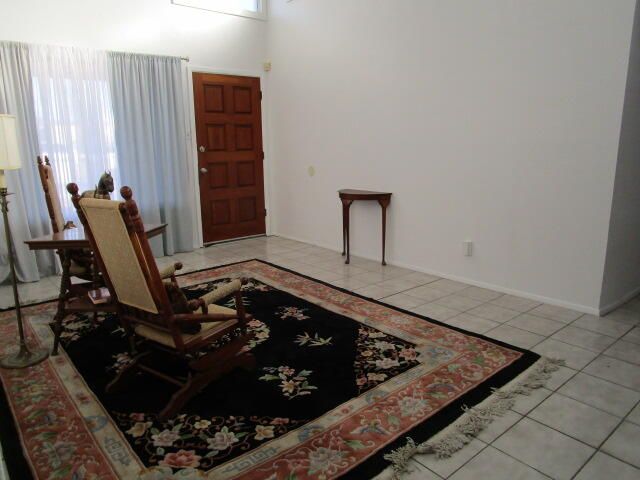 1009 Dakota Street NE, Albuquerque, NM 87110