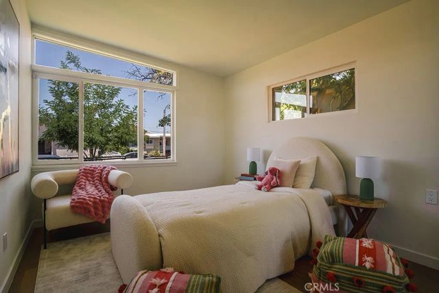 17156 Bullock, Encino, CA 91316