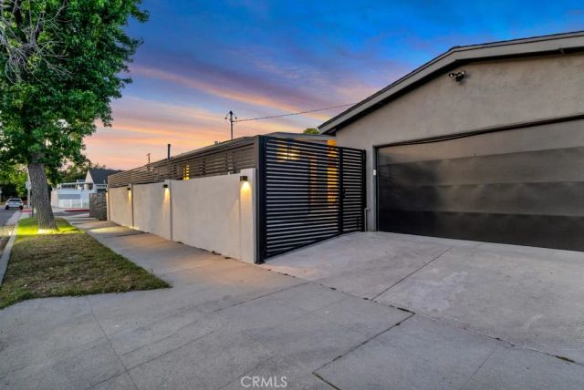 17156 Bullock, Encino, CA 91316