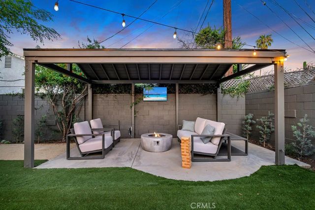 17156 Bullock, Encino, CA 91316