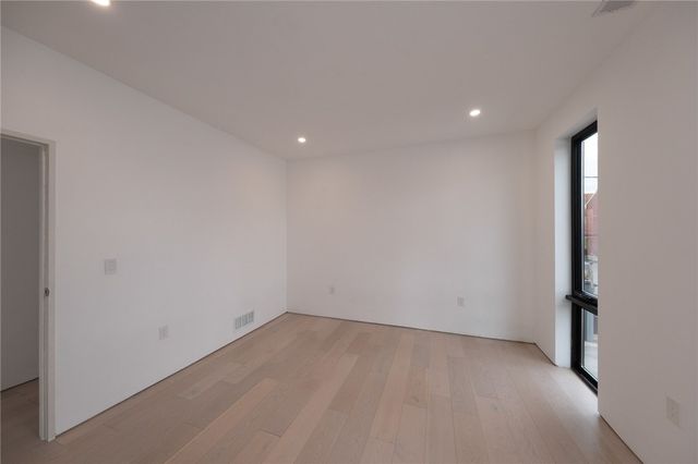 4012 Ewing St, Lawrenceville, PA 15224