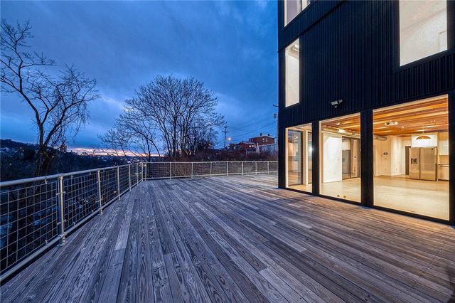 4012 Ewing St, Lawrenceville, PA 15224