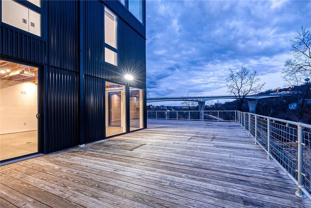 4012 Ewing St, Lawrenceville, PA 15224