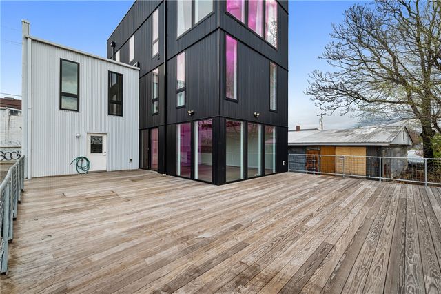 4012 Ewing St, Lawrenceville, PA 15224