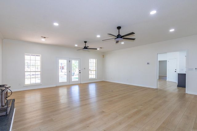 8700 OLD WARREN Road, Pine Bluff, AR 71603