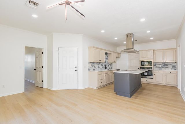 8700 OLD WARREN Road, Pine Bluff, AR 71603