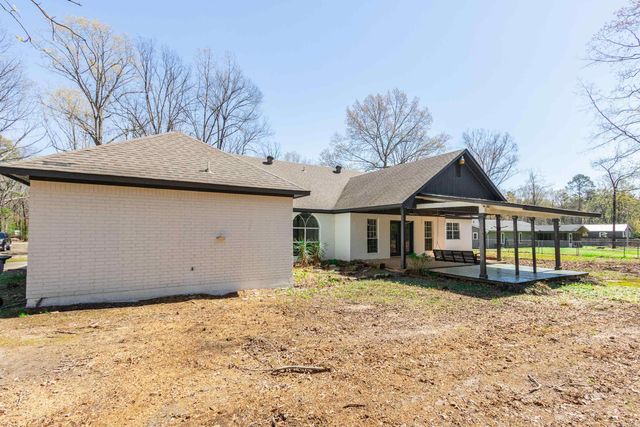 8700 OLD WARREN Road, Pine Bluff, AR 71603