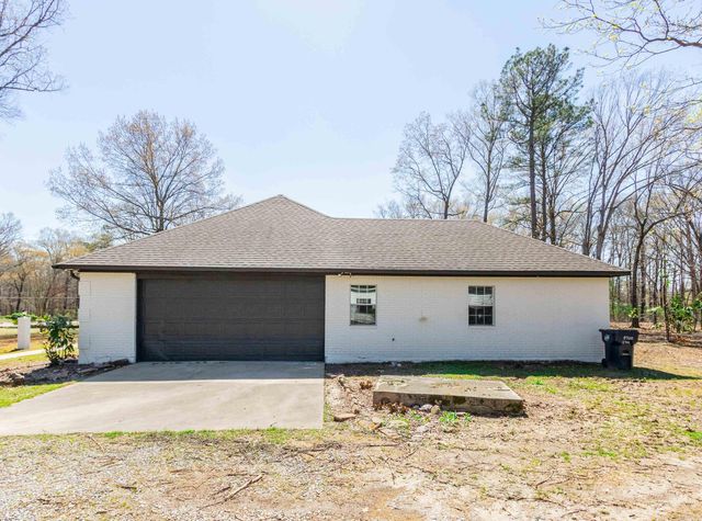 8700 OLD WARREN Road, Pine Bluff, AR 71603