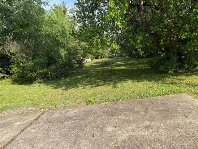 1210 Nashville Pike, Gallatin, TN 37066