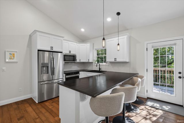 953 S Romans Way, Bloomington, IN 47401