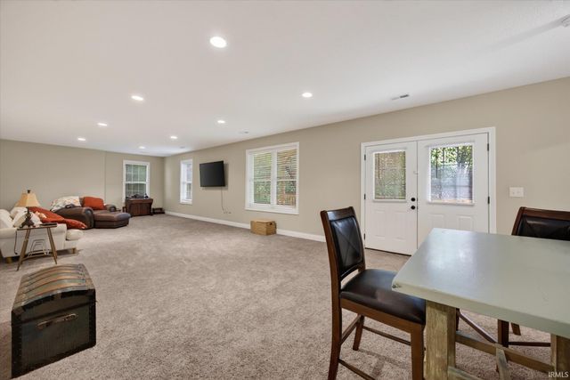 953 S Romans Way, Bloomington, IN 47401
